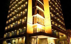 Herald Suites Solana